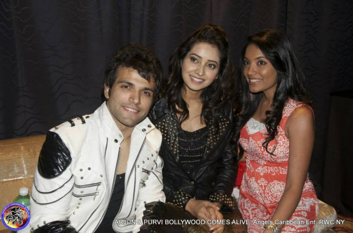 1236049_569967469730761_1107453745_n - Rithvik poze noii
