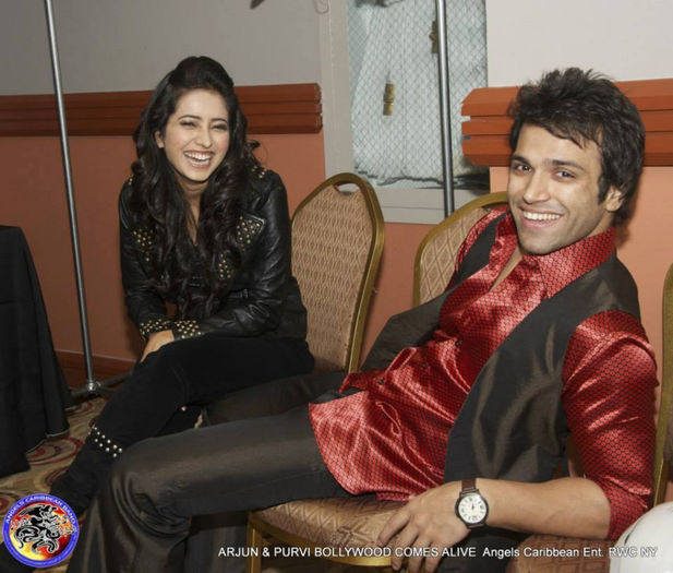 1239773_569963719731136_1015853173_n