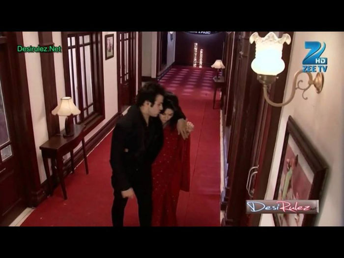 960190_698170640201127_1330248334_n