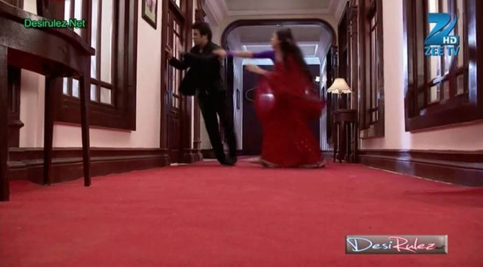 1470242_698171660201025_464667404_n