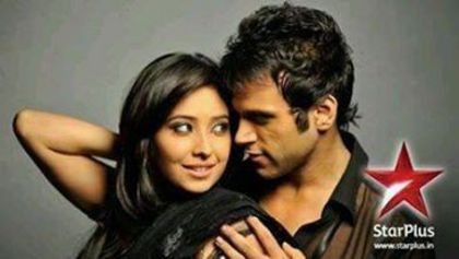 1390475_613907712003683_1736694720_n - Asha Negi si Rithvik Dhanjani poze COOL