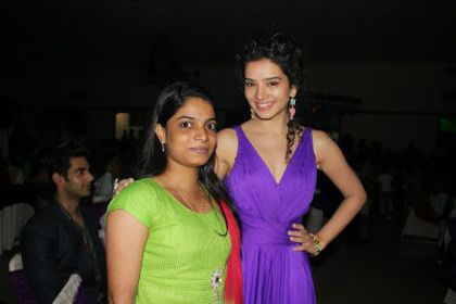 Nisha Subramanian Kunju with AADHI AABADI WOMAN ACHIEVERS AWARDS 2013 Pics (11)