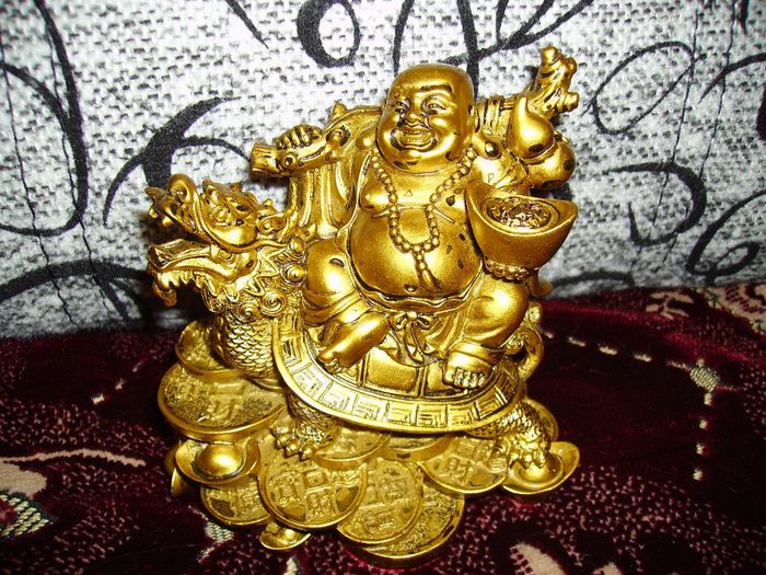 Budha vesel cu pepita pe dragonul - Obiecte Feng Shui