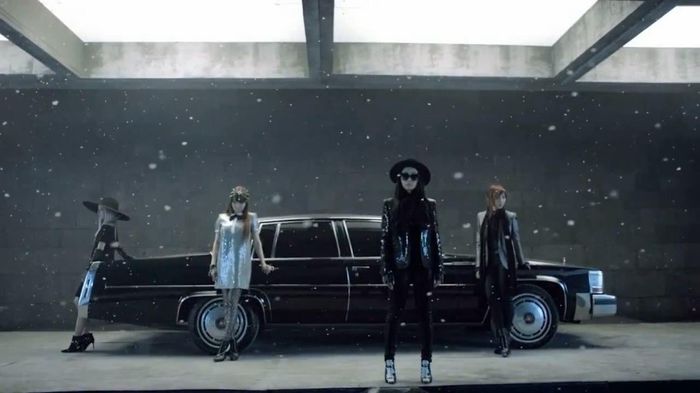 1 - 2NE1 10