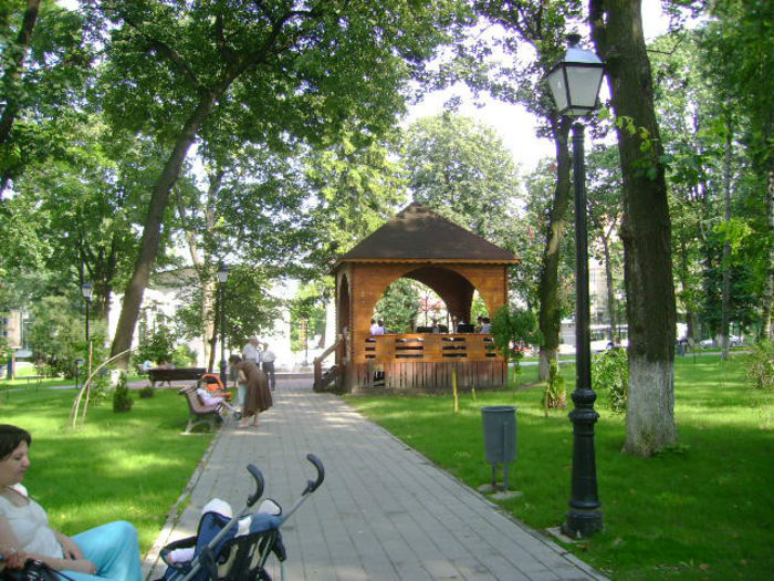 parc-SUCEAVA - MOLDOVA-manastiri