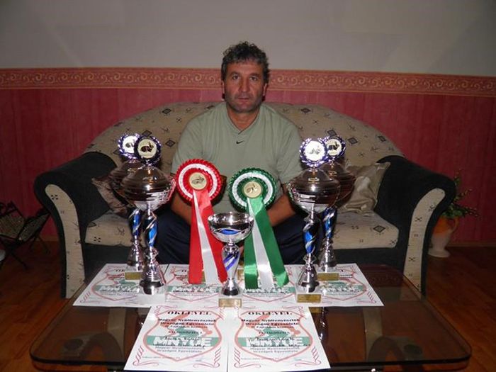 Barcsa cu noile cupe si diplome - 8-Barcsa Laszlo campionul ungariei