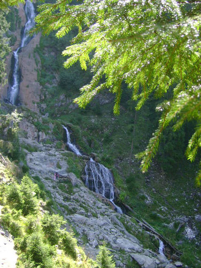 cascada cailor -40 m inaltime - MARAMURES-Valea Vaserului-Borsa