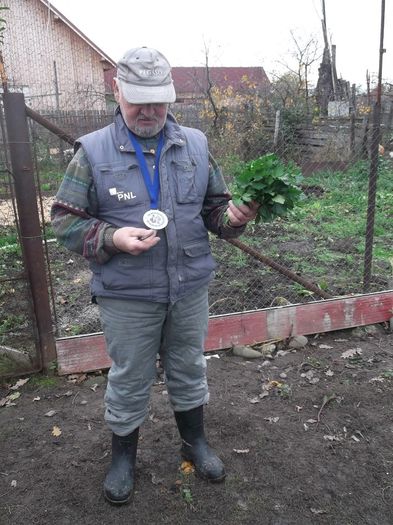 AGRICULTOR DE FRUNTE