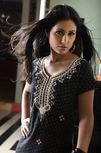 1186698_598276103568039_22697224_n - hina khan