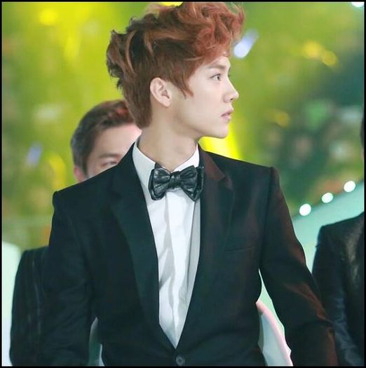 LH|. Pufoo. :* [hug back; pwp] Kai? Da ce stiu eu? :)) :3