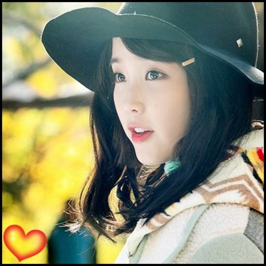 [I.U] ..De mine? :( ..Dar de cee? :( ..[hug Hannie] ..:( ..Solly..:-s