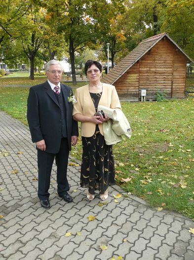 Ani si Nicu in parc