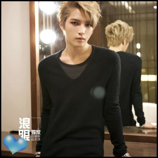 `J` ..Ehh.. deci.. noi v`am lasat. Ne mai vedem sau auzim..depinde. :3 ..Byes. :-h [pleaca cu J&IU] - ix __ Episodul 042 __ xi