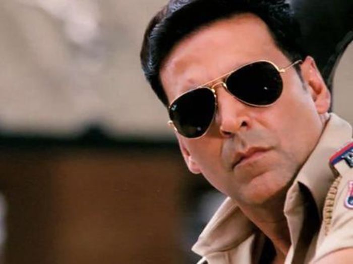 *o trage inapoi* Nu te mai duce