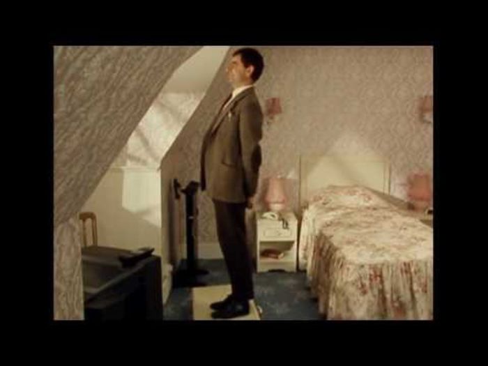 007 - MrBean la Hotel