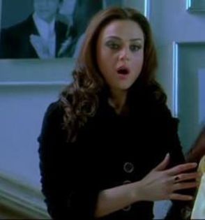 *venind* Omg, ce faci cu bagajele alea? - xi - Epii 30 - ix