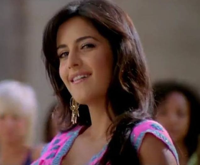 Maria si Andrei ne asteapta.