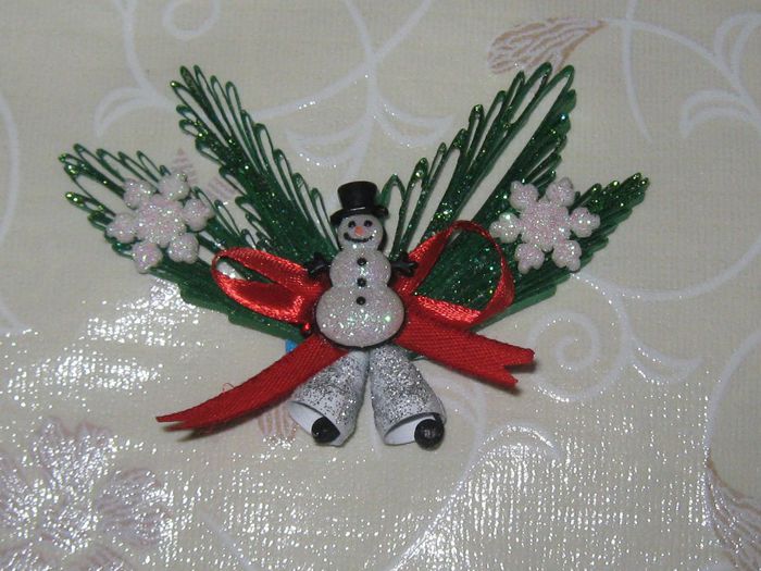 9; magnet de frigider
