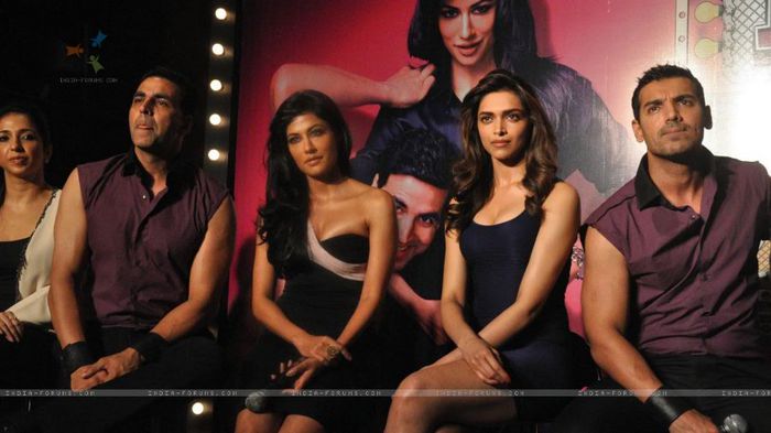 168165-akshay-kumar-john-abraham-deepika-padukone-and-chitrangda-singh