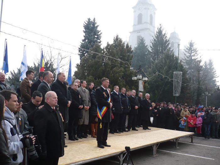 026 - ZIUA NATIONALA A ROMANIEI LA GHERLA