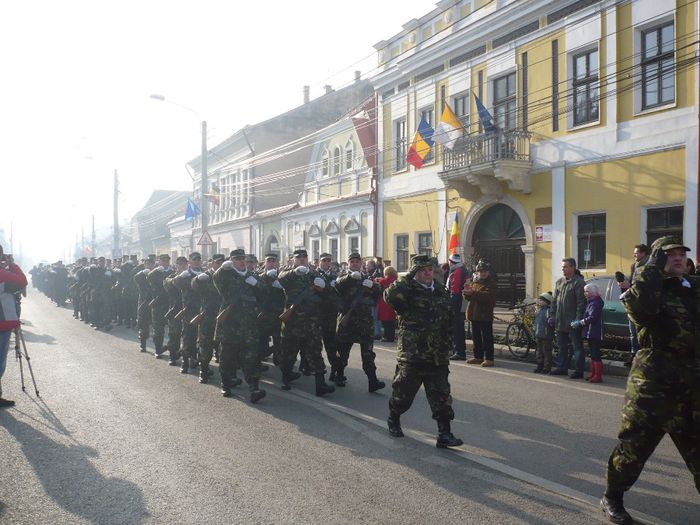 052 - ZIUA NATIONALA A ROMANIEI LA GHERLA