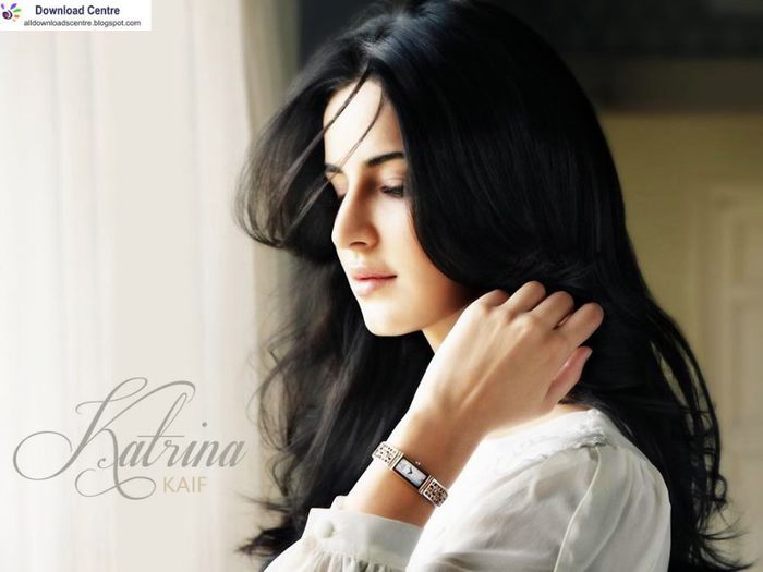 Katrina Kaif Cute Wallpaper