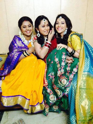 1385489_654147677962785_1694826907_n - Deepali Pansare