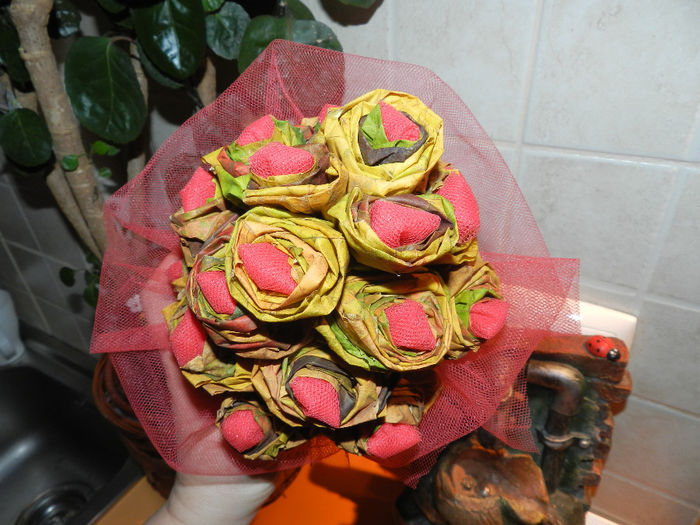 DSCN7483 - CAND FRUNZA TOAMNEI PRINDE VIATA