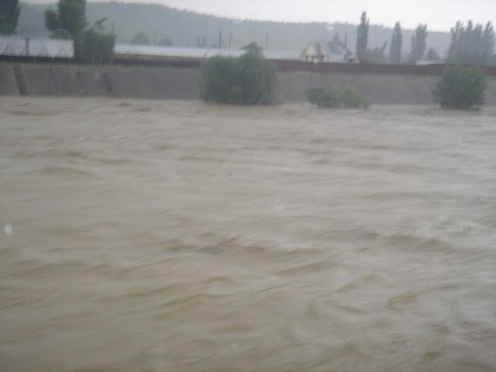 DSC00017 - Inundatii 2005 Onesti