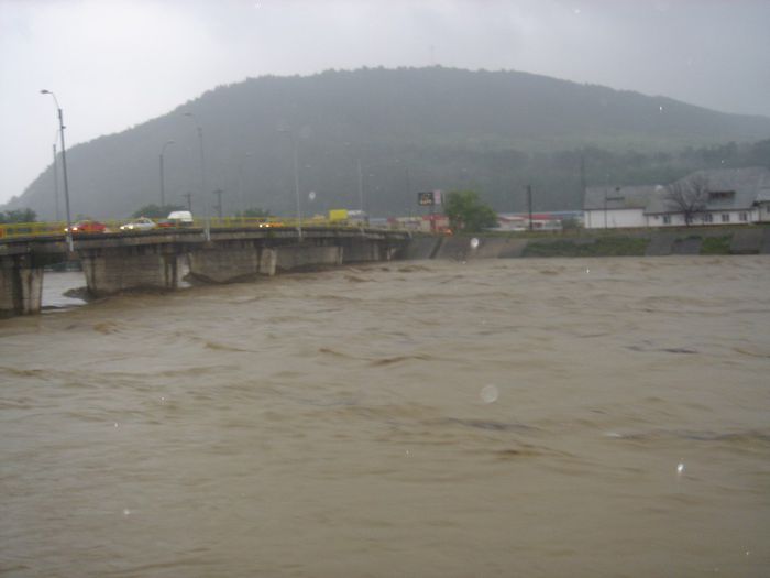 DSC00020 - Inundatii 2005 Onesti