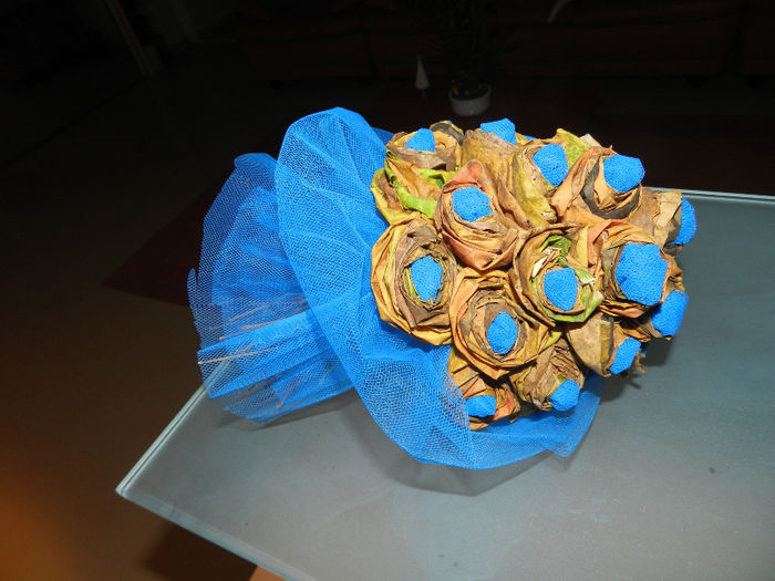 DSCN7527 - CAND FRUNZA TOAMNEI PRINDE VIATA