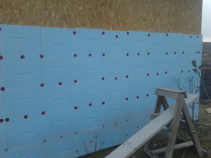 placarea sa facut cu extrudat isopor de 3 cm