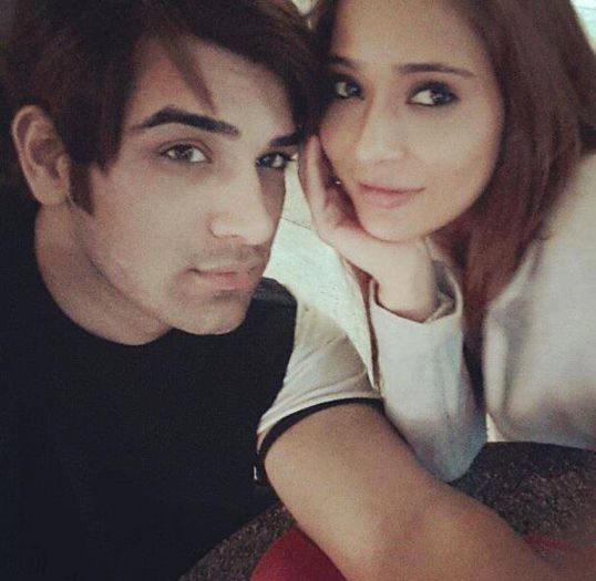  - Sara Khan 2013
