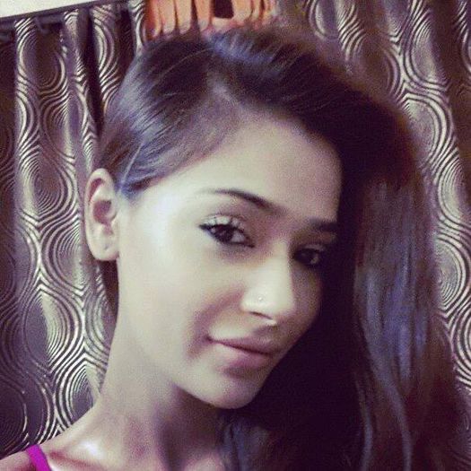  - Sara Khan 2013