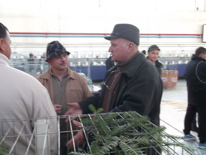 UN "OSAN "CU ...GEANTA; DOI CRESCATORI DE VALOARE
 UN "OSAN "CU ...GEANTA; DOI CRESCATORI DE VALOARE