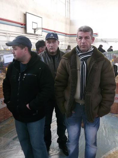 DOI BAIETI DE ISPARAVA; ADI COSTEA SI BALABAN
 DOI BAIETI DE ISPARAVA; ADI COSTEA SI BALABAN