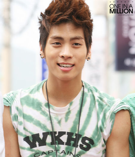 b00607184a84de6a0d89eq - Kim JongHyun Shinee