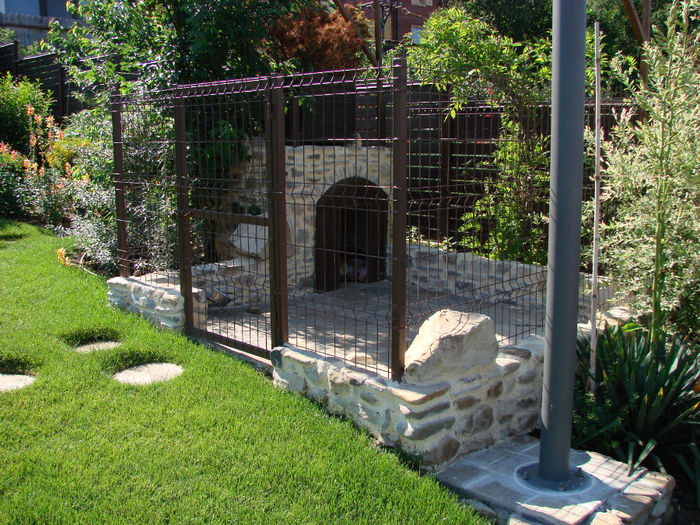 Zona lui Ralph(din nefericire nu mai e) - Pe langa casa noastra