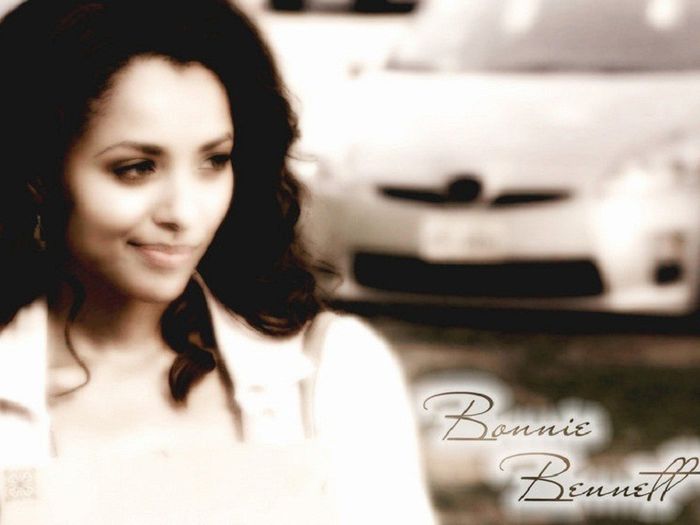 1441185_175549075985526_1527220725_n - Bonnie Bennett