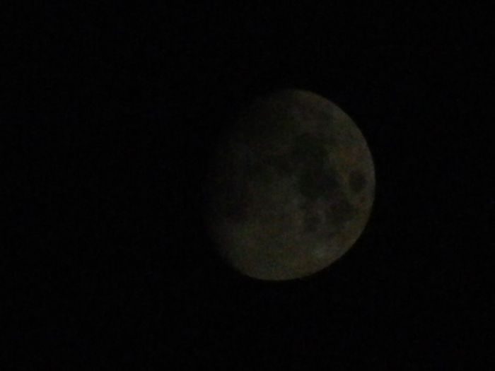 DSCN9987 luna vazuta prin ceata - DECEMBRIE 2013