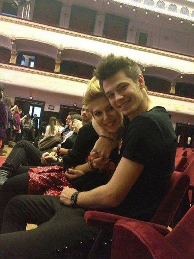 1497746_525095847598195_528899618_n