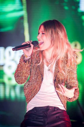 8248_563956737014894_1293025281_n