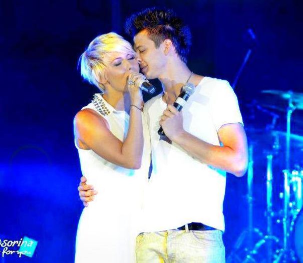 1471210_565802766830291_1288755492_n