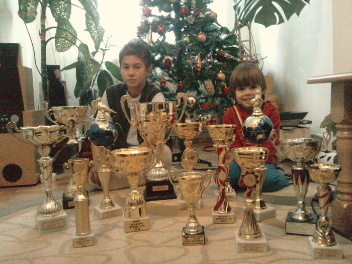 RAZVA +PATRIC 2013 DECEMBRIE