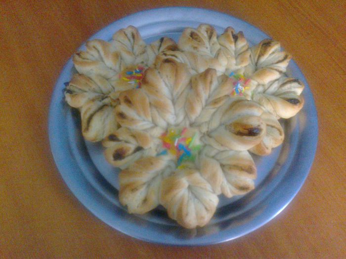 Floricele untoase cu gem de capsuni - 13 - Culinar 2