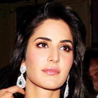 *spre salman in soapta* Mda, stiu ca vorbeste mult