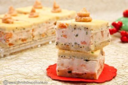 prajitura-aperitiv-cu-somon - Idei de aranjare a platourilor pentru mese festive