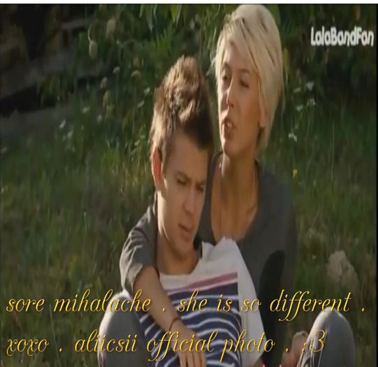 ;; ma gandeam, ca a fost o greseala sa ii chem pe baieti :( acum Ioana si Andrei ce cearta ... :(