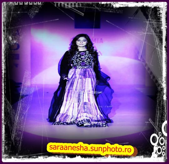 9 - sara khan25