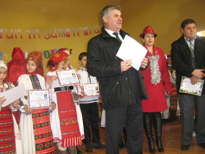 Primar Com . Dumitrita 001 - Traditie